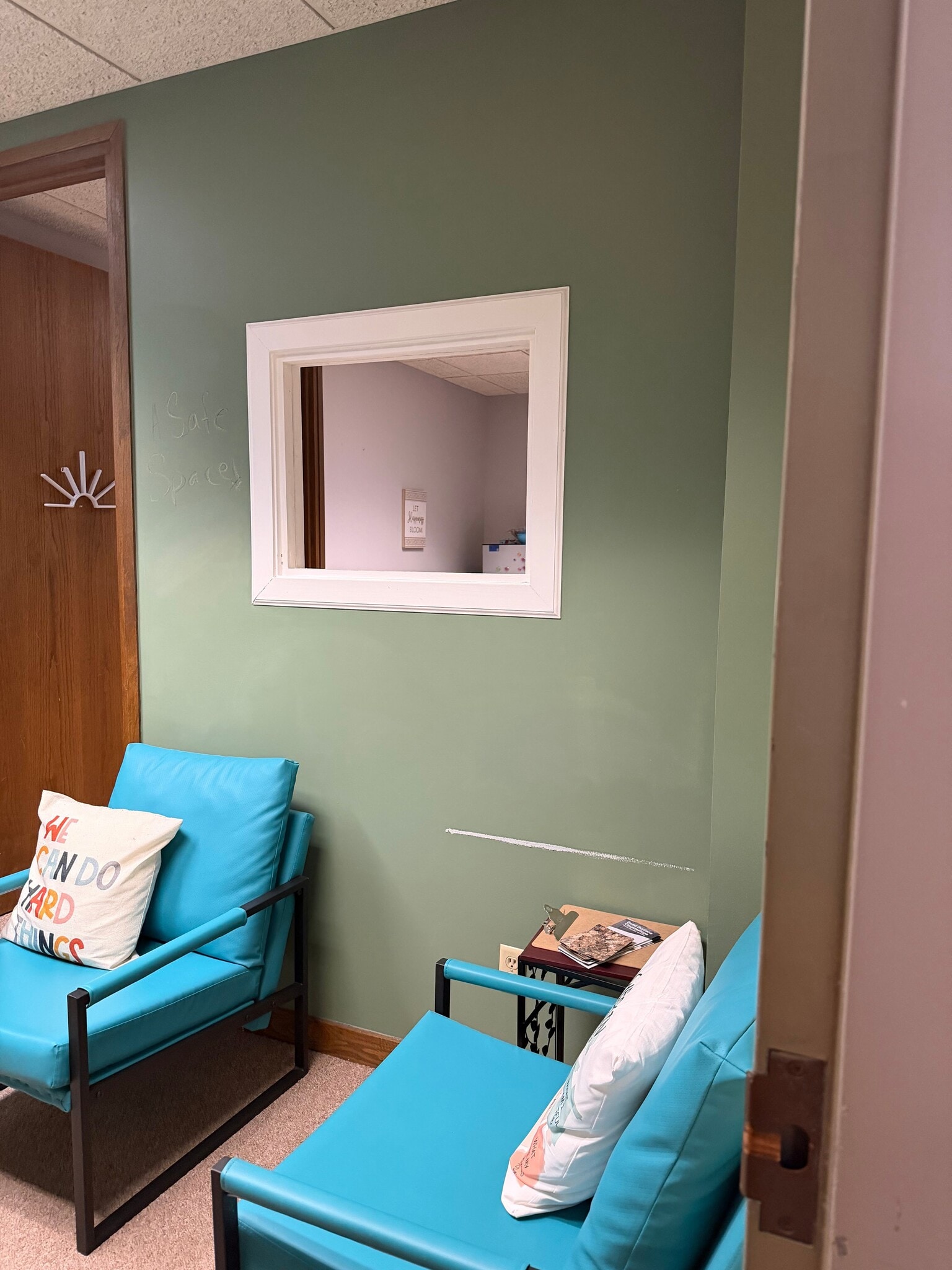 8320 N Oak Tfwy, Kansas City, MO à louer Photo intérieure– Image 1 sur 7