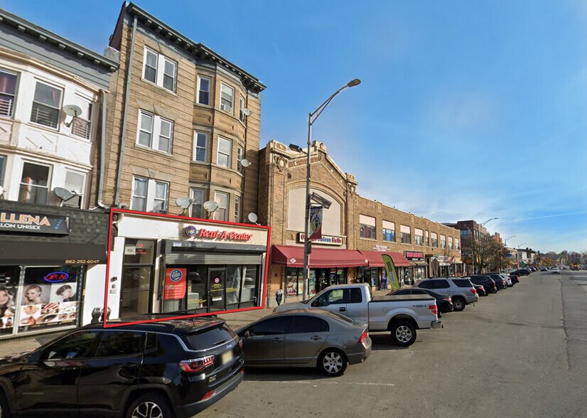 349 Main St, Orange, NJ à louer - Photo de l’immeuble – Image 1 sur 1