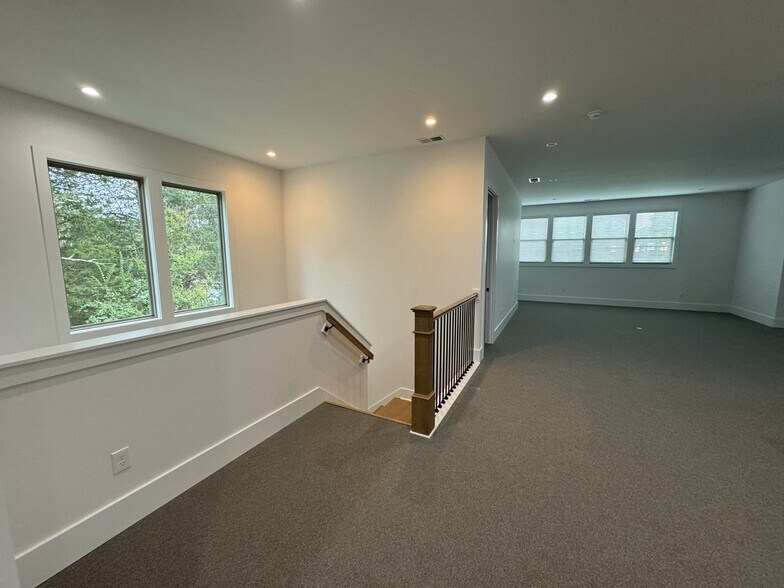 19440 Zion Ave, Cornelius, NC à louer - Photo intérieure – Image 3 sur 7