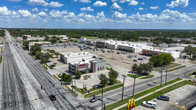 1105 W Pipeline Rd, Hurst, TX - VUE AÉRIENNE  vue de carte - Image1