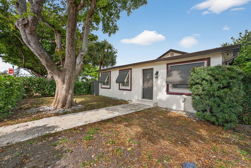 1133 Atlantic Ave, Delray Beach, FL à vendre - Photo principale – Image 1 sur 17