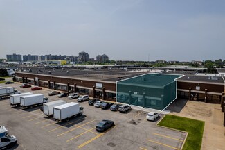 Plus de détails pour 375-455 Rue Deslauriers, Saint-Laurent, QC - Industriel/Logistique à louer