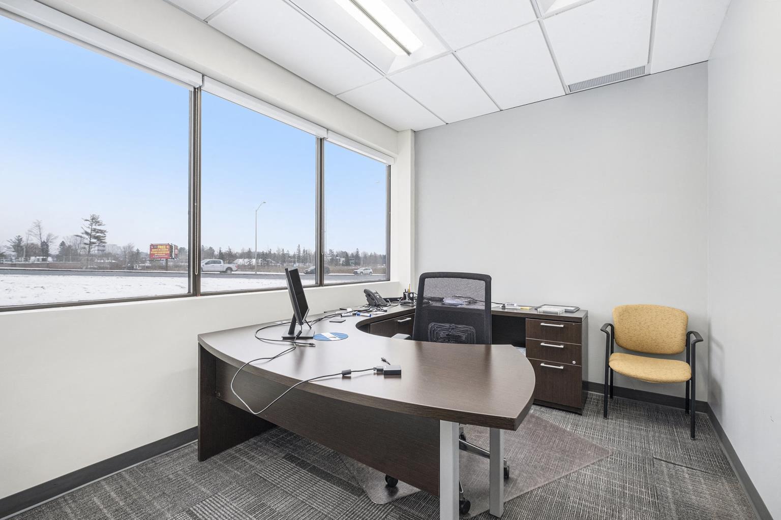 6 Antares Dr, Nepean, ON à louer Photo de l’immeuble– Image 1 sur 6