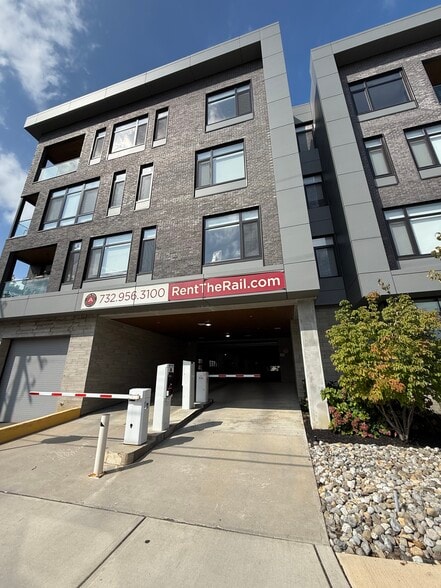 116 Chestnut St, Red Bank, NJ à louer - Photo de l’immeuble – Image 3 sur 23