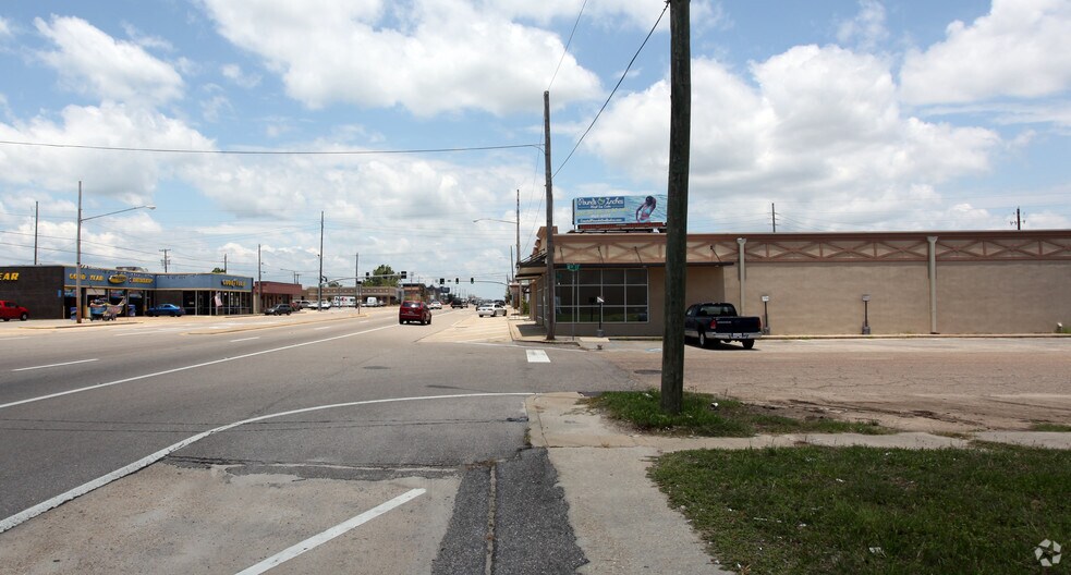 25th Ave, Gulfport, MS à vendre - Photo principale – Image 1 sur 2