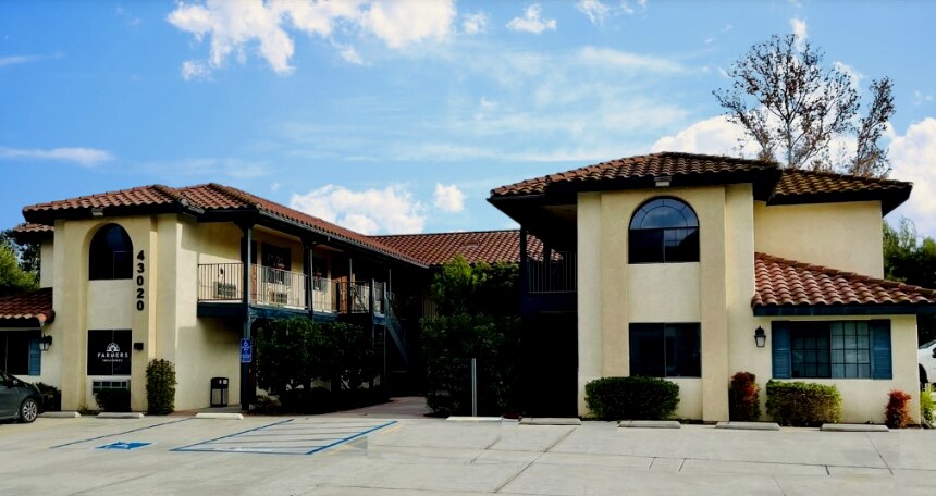 43020 Black Deer Loop, Temecula, CA à louer - Photo de l’immeuble – Image 2 sur 9