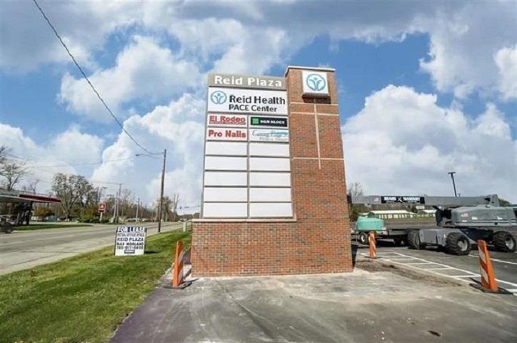 2300 W National Rd, Richmond, IN à louer - Photo de l’immeuble – Image 2 sur 10