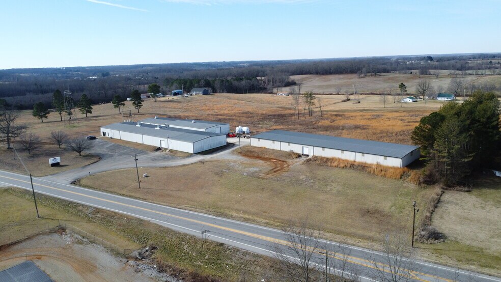 10261 Smithville Hwy, McMinnville, TN à vendre - Photo de l’immeuble – Image 3 sur 9
