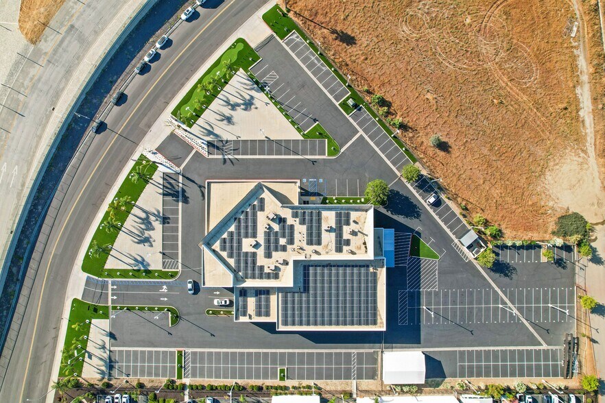 26825 Auto Mall Pky, Murrieta, CA à louer - Photo de l’immeuble – Image 2 sur 35