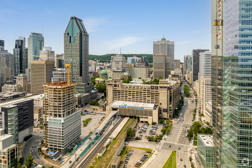 800 Rue De La Gauchetière O, Montréal, QC à louer - Aérien – Image 2 sur 5