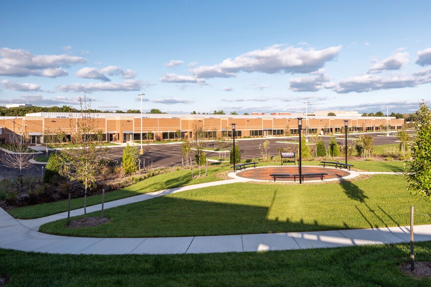 5600 Rivertech Ct, Riverdale, MD à louer - Photo de l’immeuble – Image 3 sur 10
