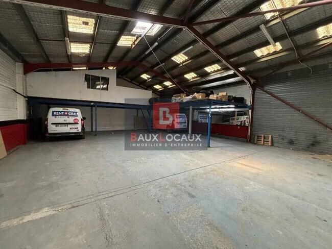 Plus de détails pour Industriel/Logistique à vendre