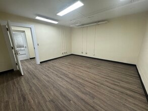 221 E Van Buren Ave, Harlingen, TX à louer Photo intérieure– Image 1 sur 3