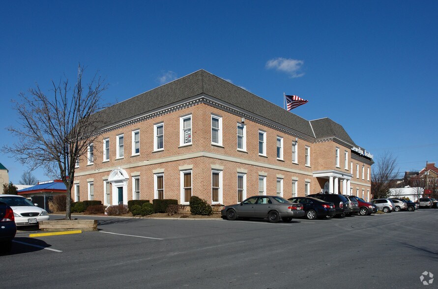 795 Rockville Pike, Rockville, MD à louer - Photo de l’immeuble – Image 2 sur 3