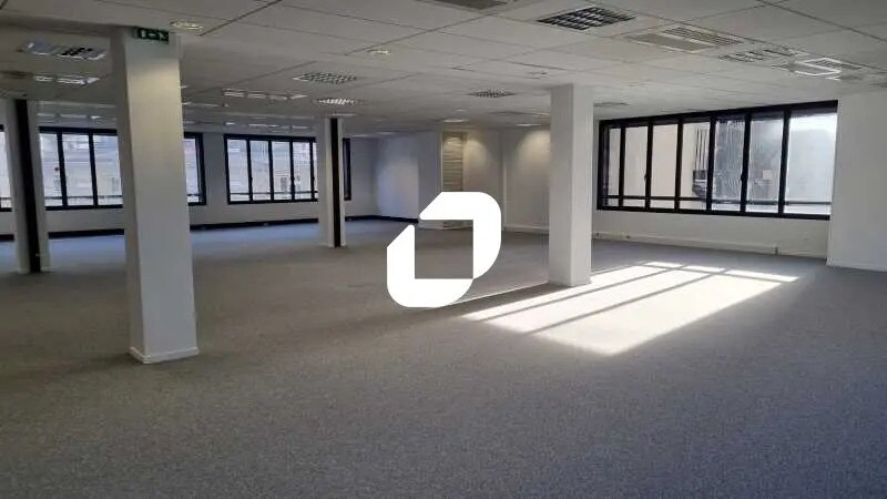 Bureau dans Paris à louer - Photo de l’immeuble – Image 2 sur 8