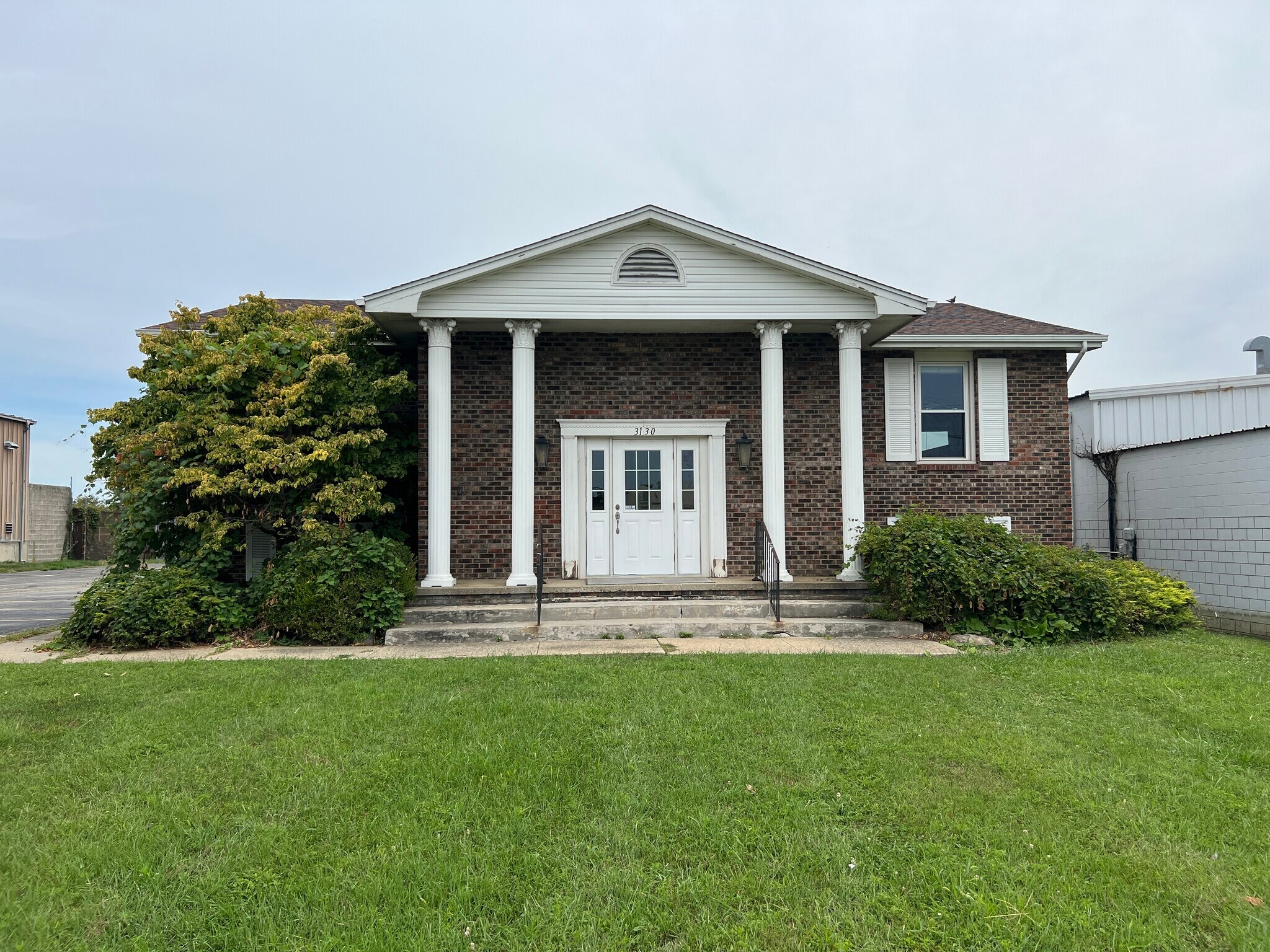 3130 N Woodford St, Decatur, IL à louer Photo de l’immeuble– Image 1 sur 19