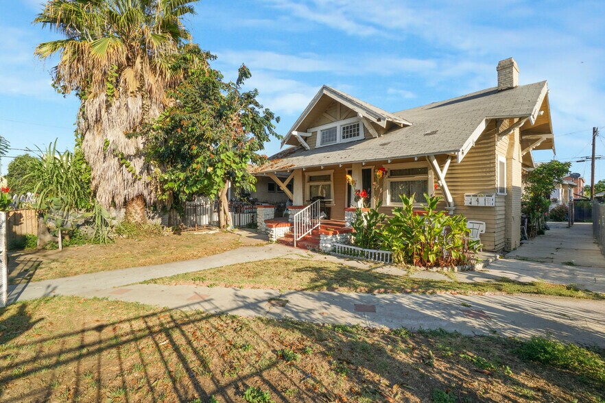 967 W 47th St, Los Angeles, CA à vendre - Photo de l’immeuble – Image 3 sur 5
