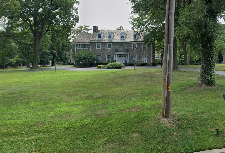 935 S Providence Rd, Wallingford, PA à vendre Photo de l’immeuble– Image 1 sur 10