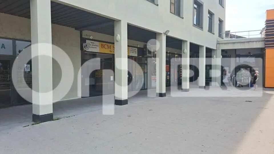 Local commercial dans Montluçon à louer - Photo de l’immeuble – Image 1 sur 5