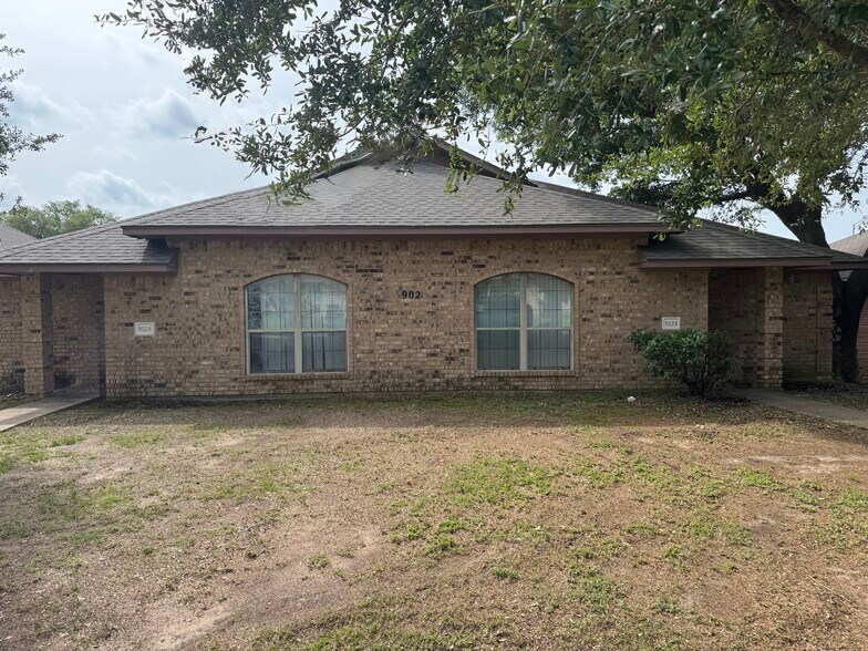902 Azalea Ct, College Station, TX à vendre - Photo principale – Image 1 sur 9