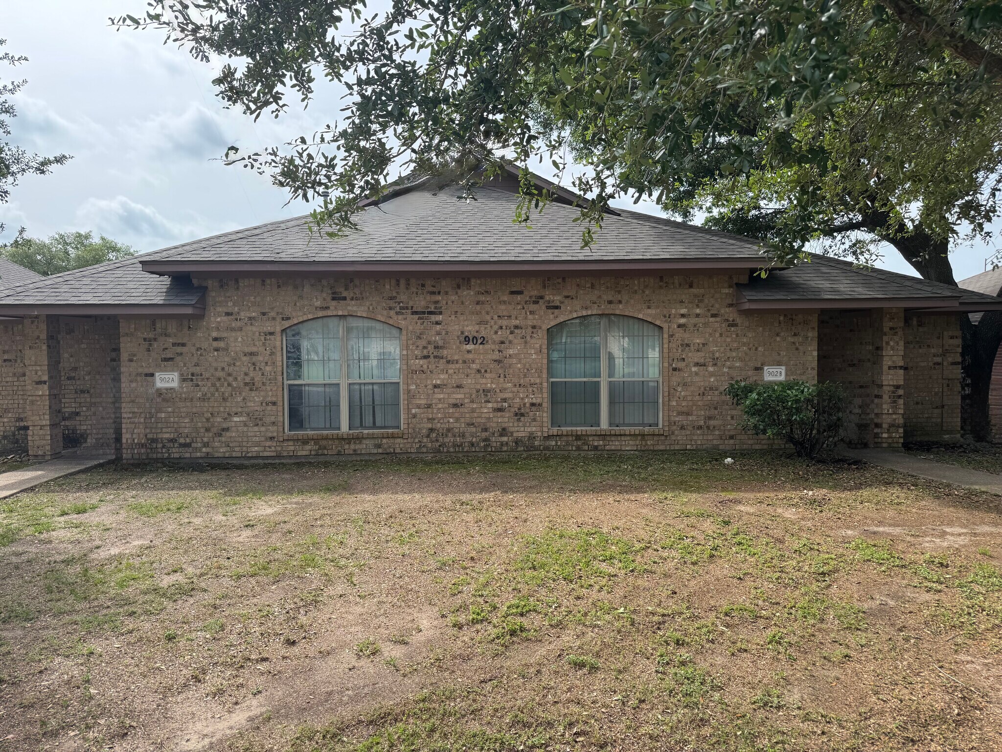 902 Azalea Ct, College Station, TX à vendre Photo principale– Image 1 sur 10