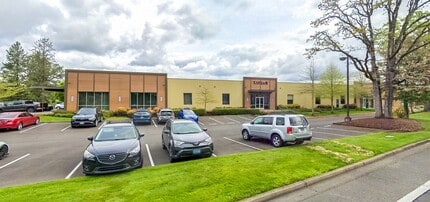 13475-13575 SW Millikan Way, Beaverton, OR à louer Photo de l’immeuble– Image 2 sur 4
