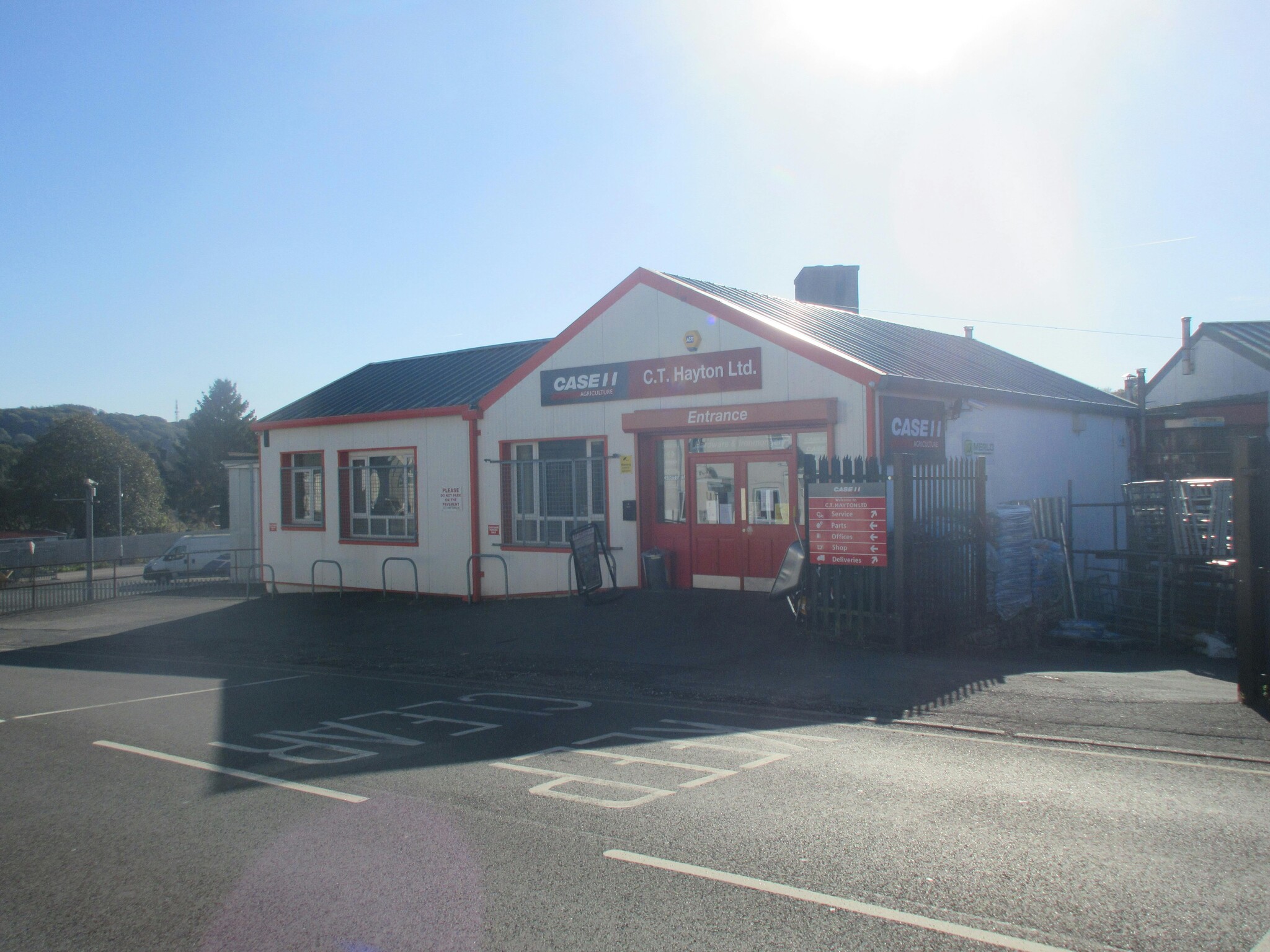 C.T. Hayton Ltd, Sandylands Road portefeuille de 3 biens à vendre sur LoopNet.fr Photo de l’immeuble– Image 1 sur 13