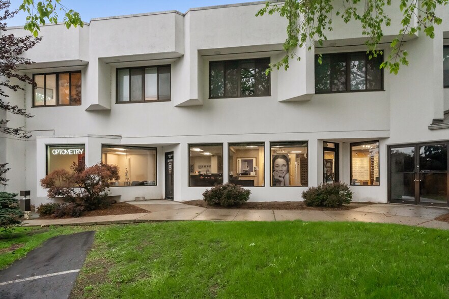 243 Main St, New Paltz, NY à louer - Photo de l’immeuble – Image 3 sur 10