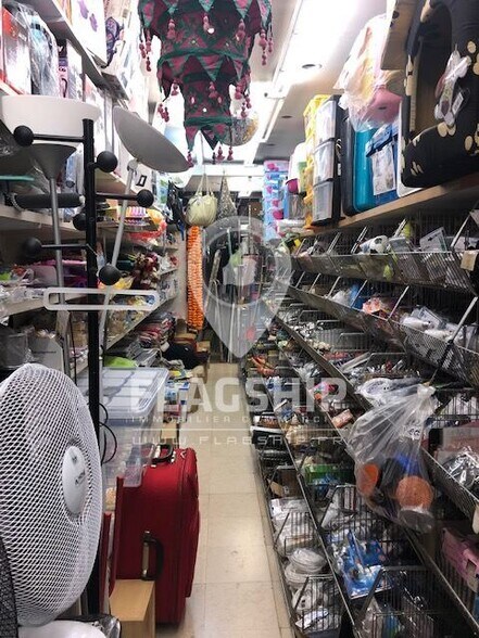 Local commercial dans Boulogne-Billancourt à louer - Photo intérieure – Image 2 sur 4