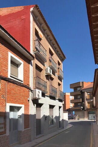 Plus de détails pour Calle Santísima Trinidad, 2, Fuensalida - Logement à vendre