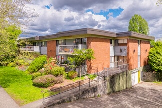 Plus de détails pour 2600 49th Av E, Vancouver, BC - Logement à vendre