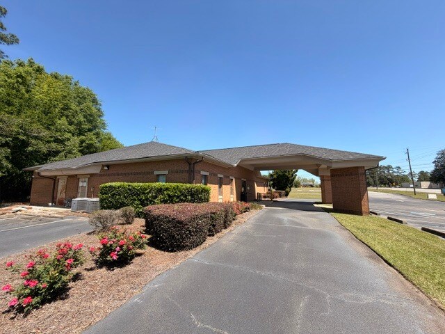 555 Bluebird Blvd, Fort Valley, GA à vendre Photo principale– Image 1 sur 20