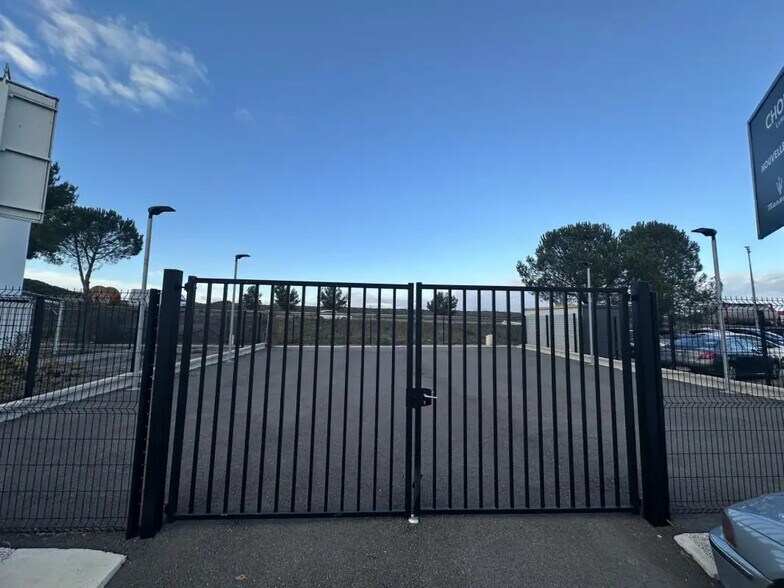 Terrain dans Puget-sur-Argens à louer - Photo de l’immeuble – Image 3 sur 3