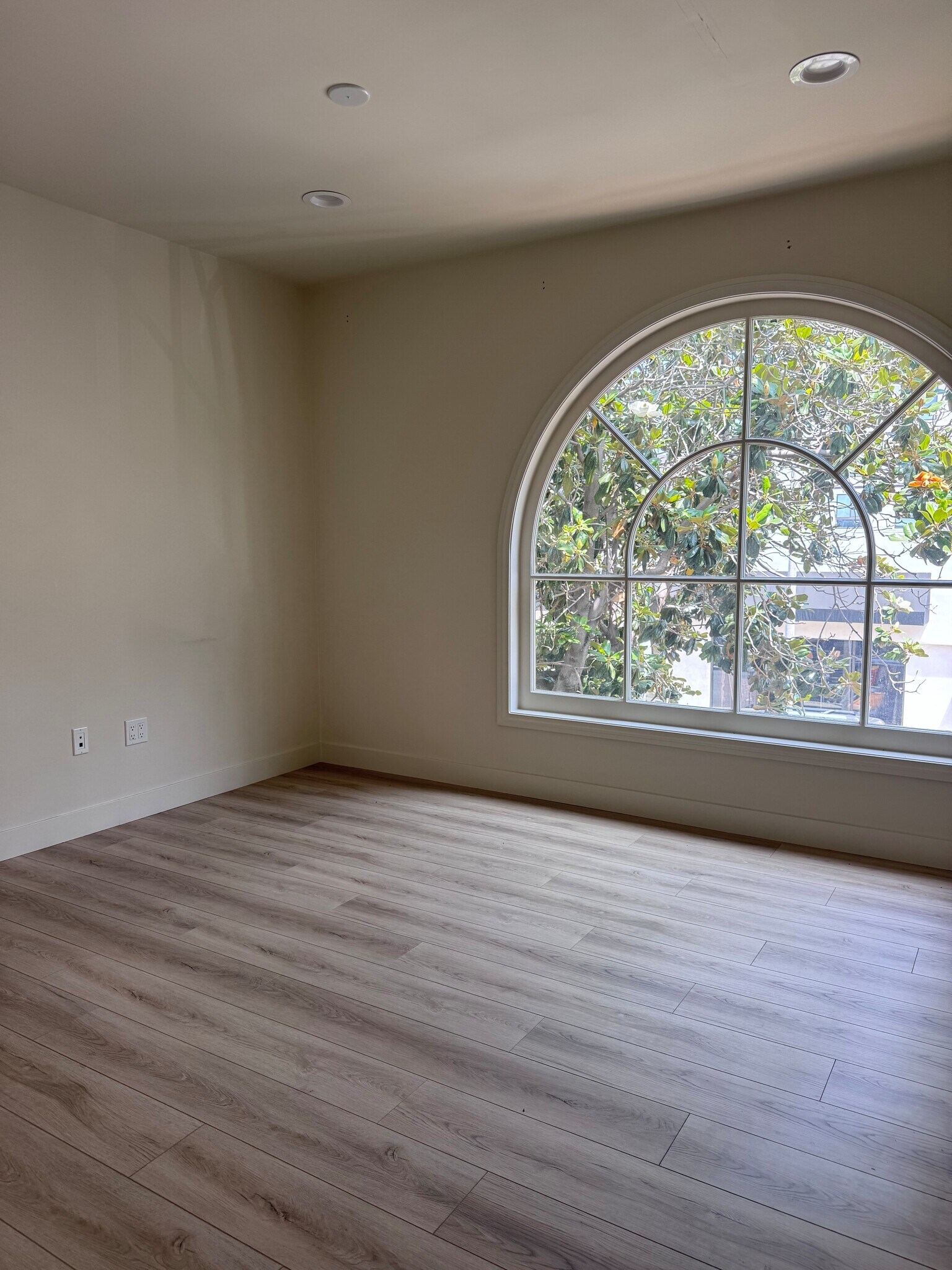 450-456 S Robertson Blvd, Los Angeles, CA à louer Photo intérieure– Image 1 sur 4