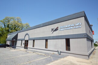 Plus de détails pour 1613 N Main St, High Point, NC - Local commercial à vendre