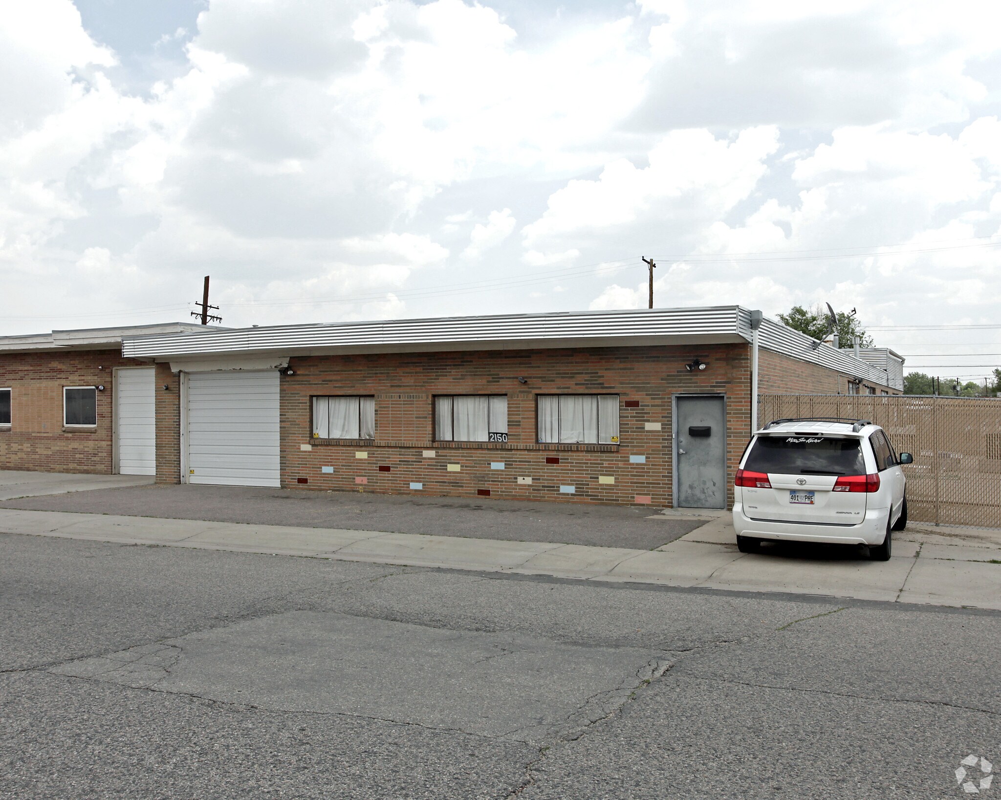 2150 S Lipan St, Denver, CO à louer Photo principale– Image 1 sur 14