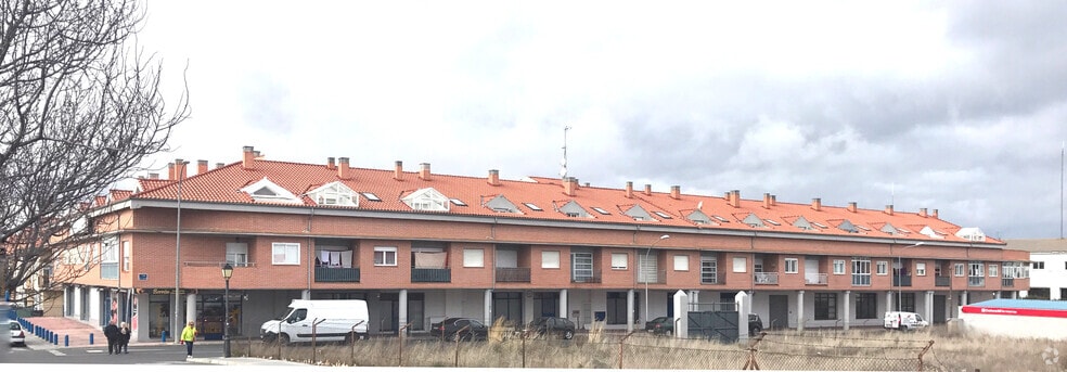 Calle del Río Duero, 1, Ávila, Ávila à louer - Photo de l’immeuble – Image 2 sur 2