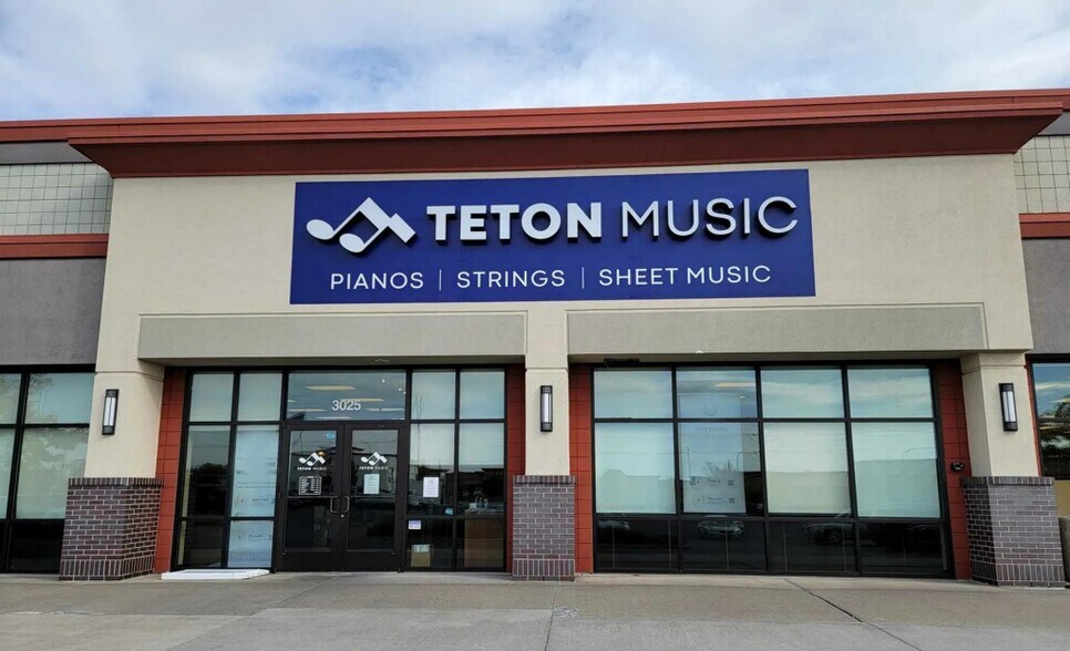 Sunnyside Rd & Hitt Rd, Ammon, ID à louer - Photo de l’immeuble – Image 1 sur 3