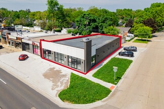 Plus de détails pour 32302 Woodward Ave, Royal Oak, MI - Local commercial à louer