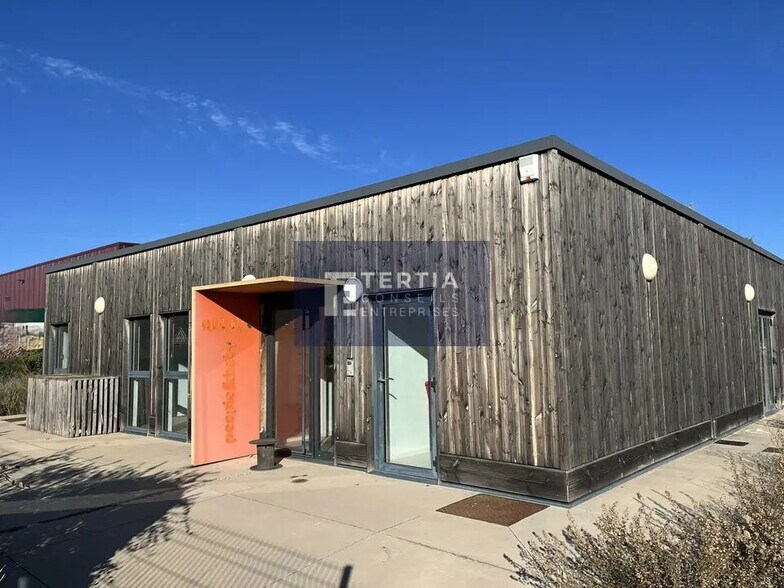 Bureau dans Vendargues à vendre - Photo de l’immeuble – Image 3 sur 11