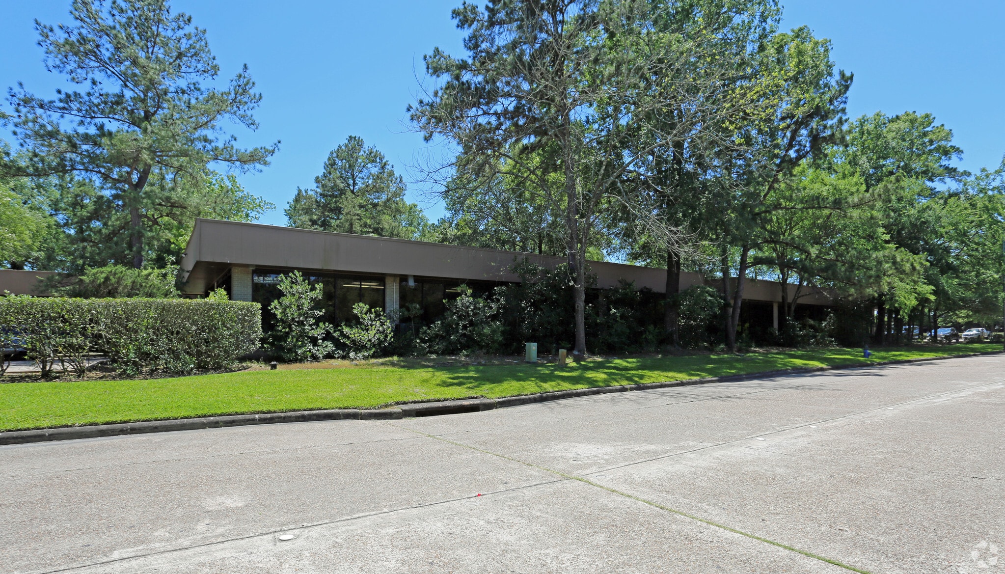 1408 Stonehollow Dr, Kingwood, TX à louer Photo principale– Image 1 sur 7