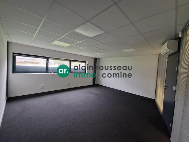 Bureau dans SAINT-BARTHELEMY-D'ANJOU à louer Photo intérieure– Image 1 sur 6