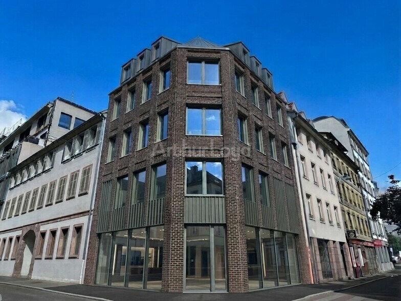 Bureau dans Strasbourg à louer - Photo de l’immeuble – Image 1 sur 8
