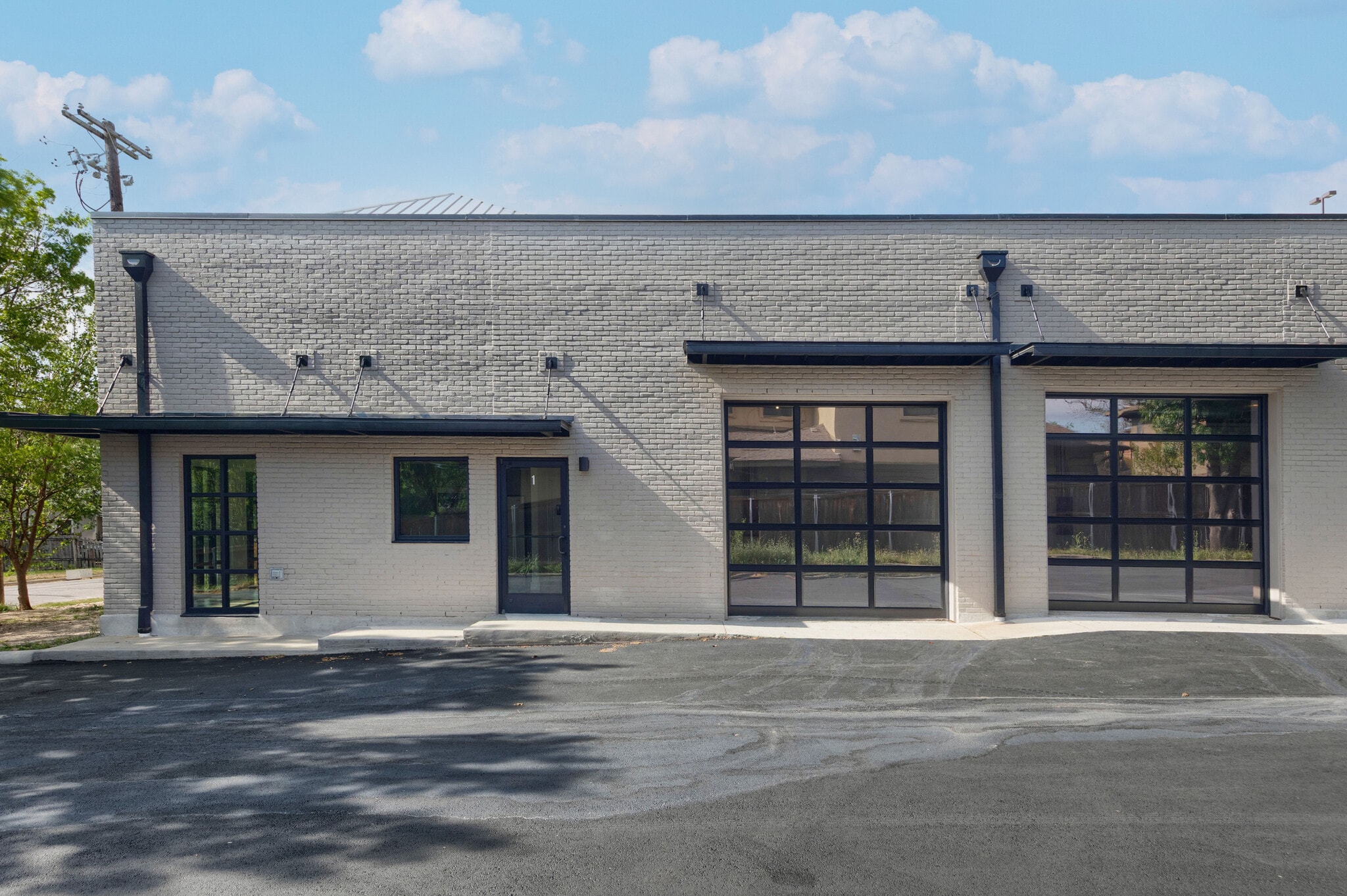 5602 Clay Ave, Austin, TX à louer Photo principale– Image 1 sur 31