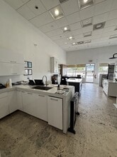 1200-1340 Stirling Rd, Dania Beach, FL à louer Photo intérieure– Image 2 sur 10