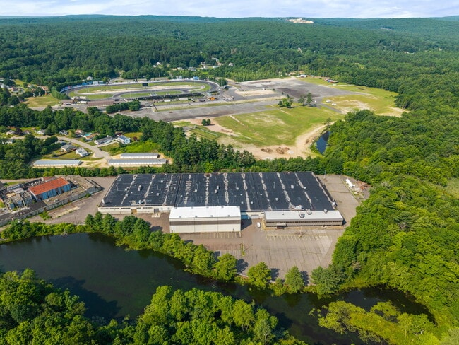 Plus de détails pour 29 West St, Stafford Springs, CT - Industriel/Logistique aux enchères