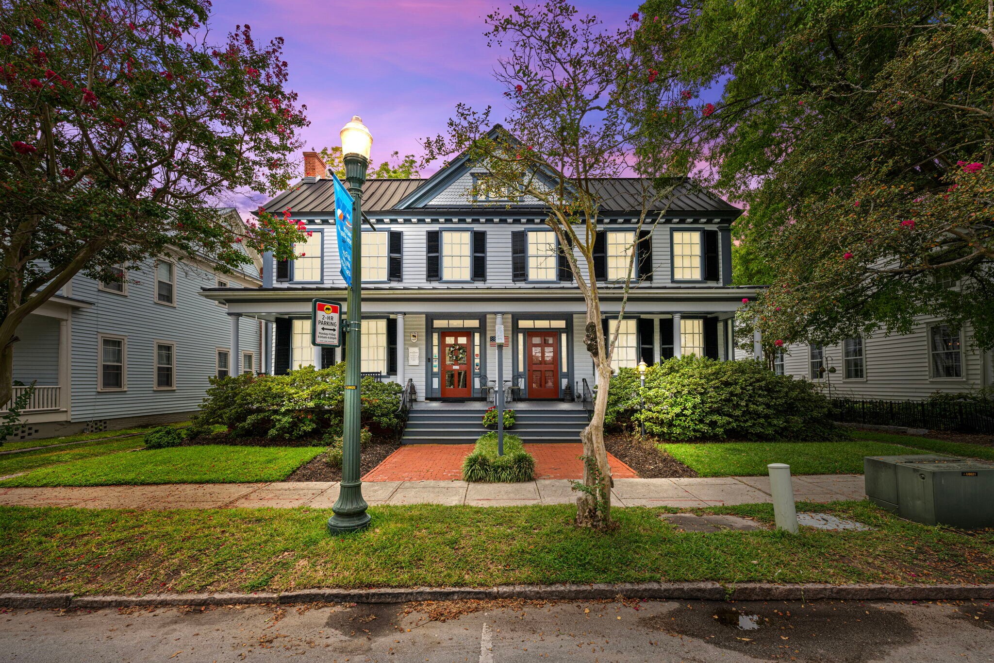 215 Pollock St, New Bern, NC à vendre Photo principale– Image 1 sur 12