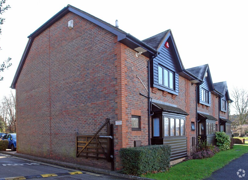 Harwood Rd, Horsham à louer - Photo de l’immeuble – Image 3 sur 10