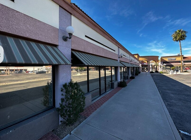 1350 S Longmore Rd, Mesa, AZ à louer - Photo de l’immeuble – Image 2 sur 6