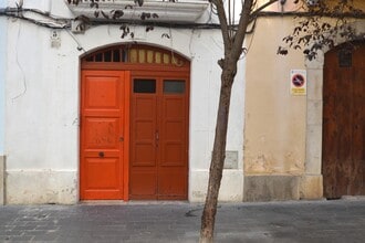 Local commercial dans Vilanova i la Geltrú, Barcelona à louer Photo de l’immeuble– Image 2 sur 11